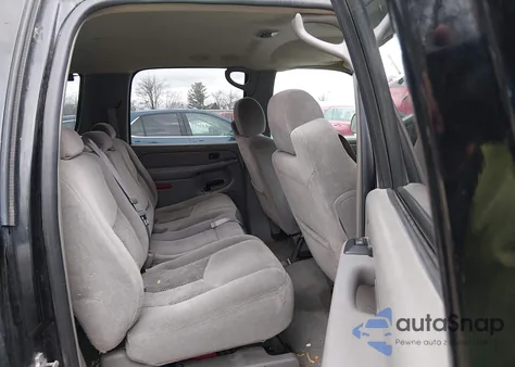 2006 Chevrolet Suburban 1500 Ls из США, поврежденный, VIN 1GNEC16Z06J167526